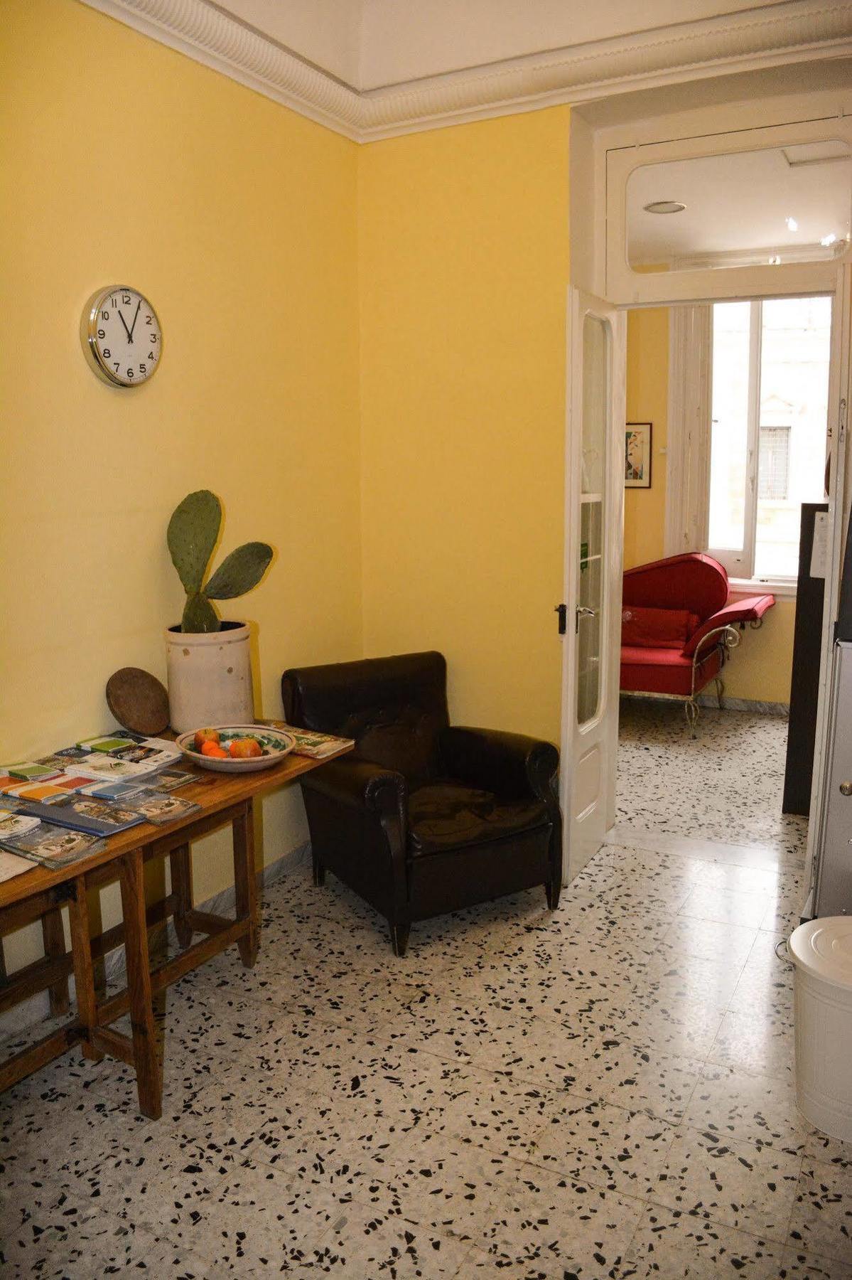 B&B Le Colonne Brindisi Exterior foto